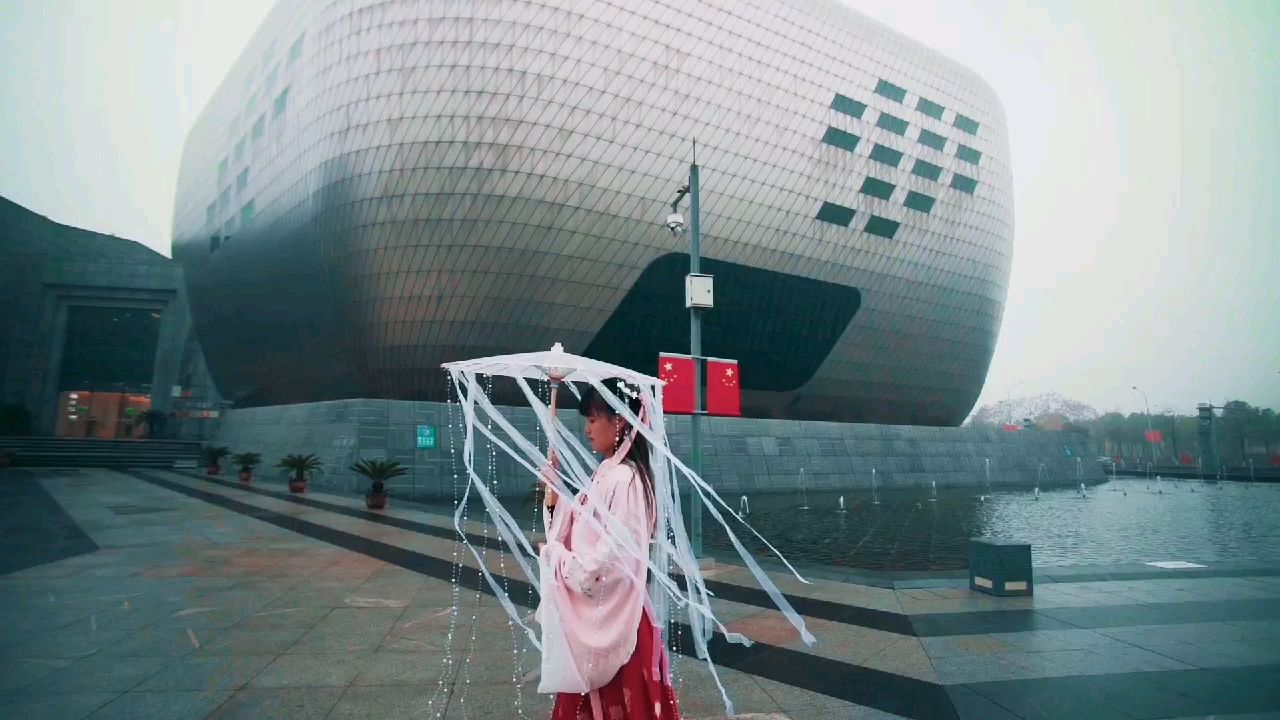 【穿汉服去博物馆】拍个视频